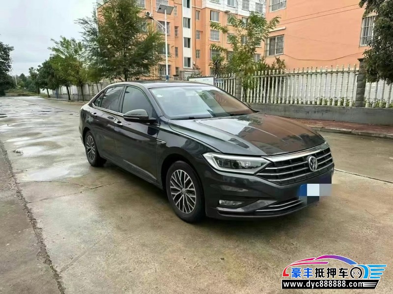 19年大众速腾轿车抵押车出售