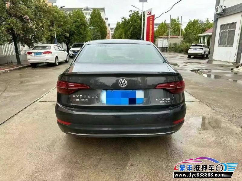 19年大众速腾轿车抵押车出售