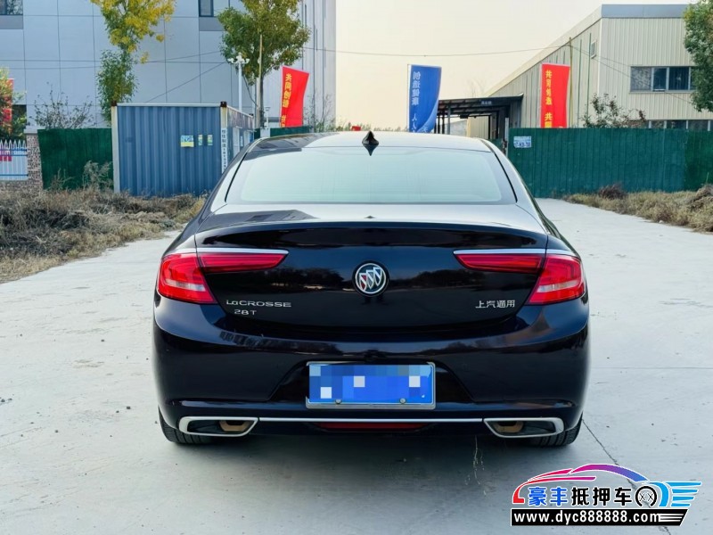 18年别克君越轿车抵押车出售