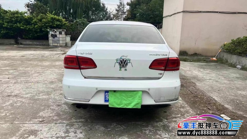 14年大众迈腾轿车抵押车出售