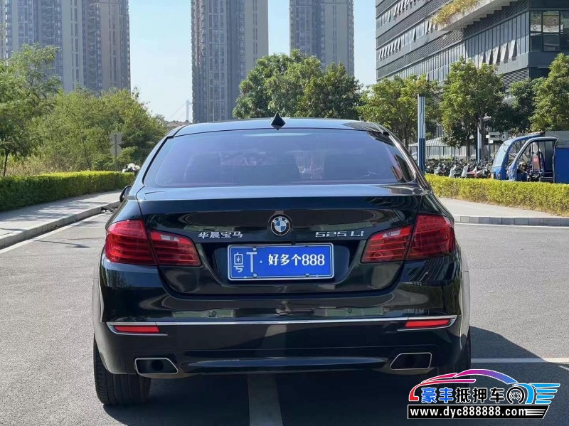 17年宝马5系轿车抵押车出售