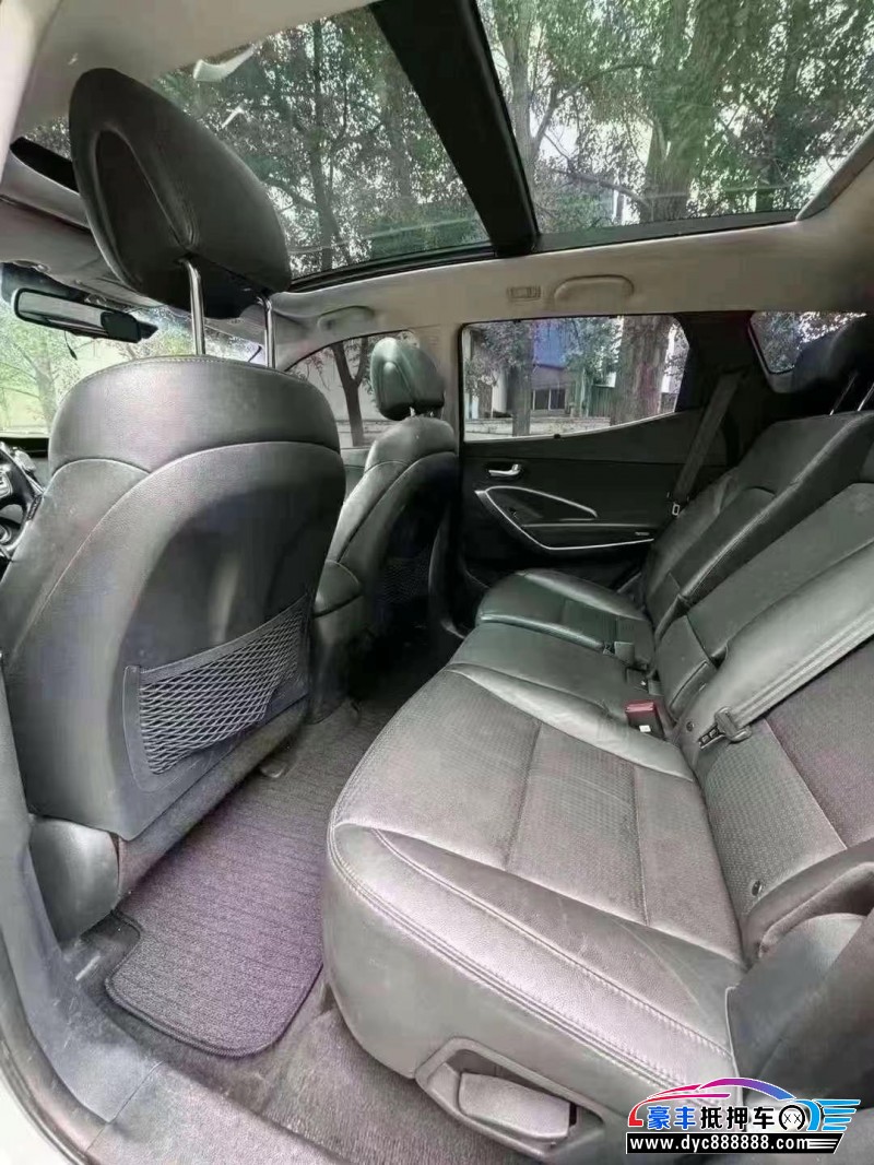 15年现代圣达菲轿车抵押车出售