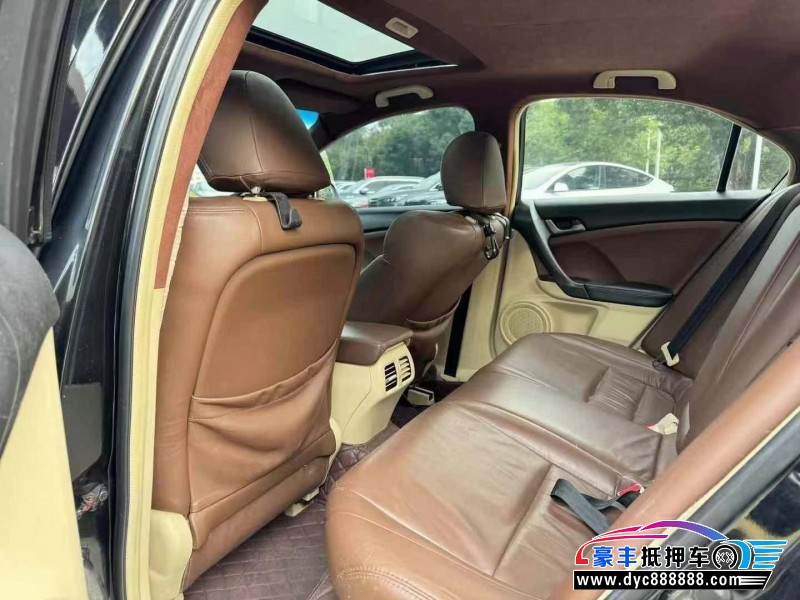 12年本田思铂睿轿车抵押车出售