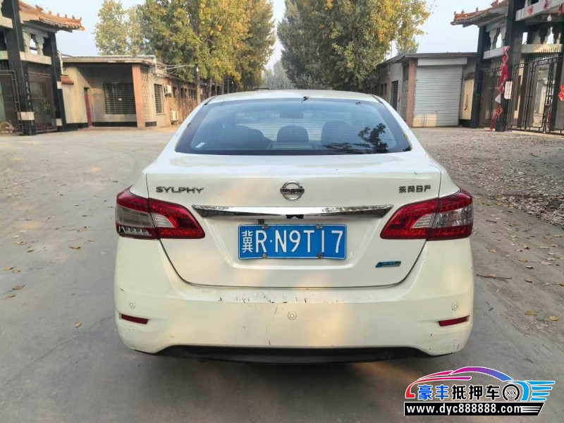 15年日产轩逸轿车抵押车出售