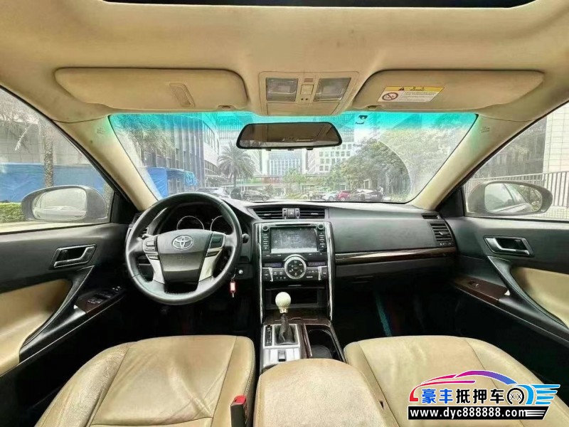 14年丰田锐志轿车抵押车出售