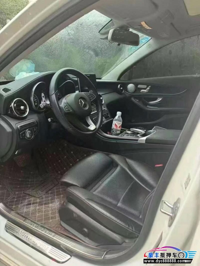 17年奔驰C轿车抵押车出售
