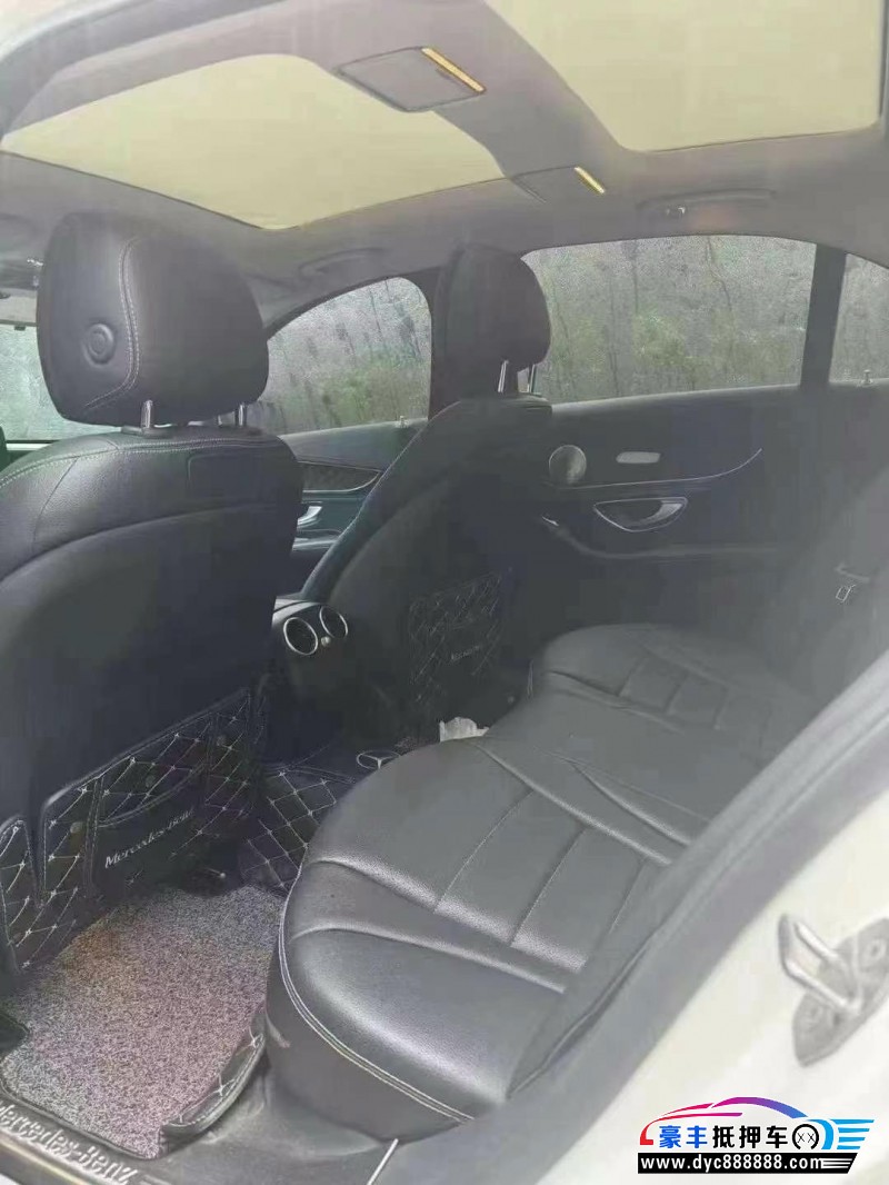 17年奔驰C轿车抵押车出售