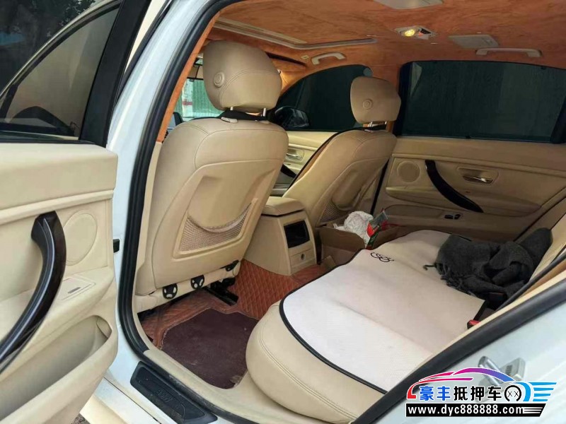 13年宝马3系轿车抵押车出售