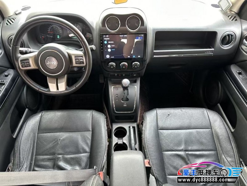 13年Jeep指南者轿车抵押车出售