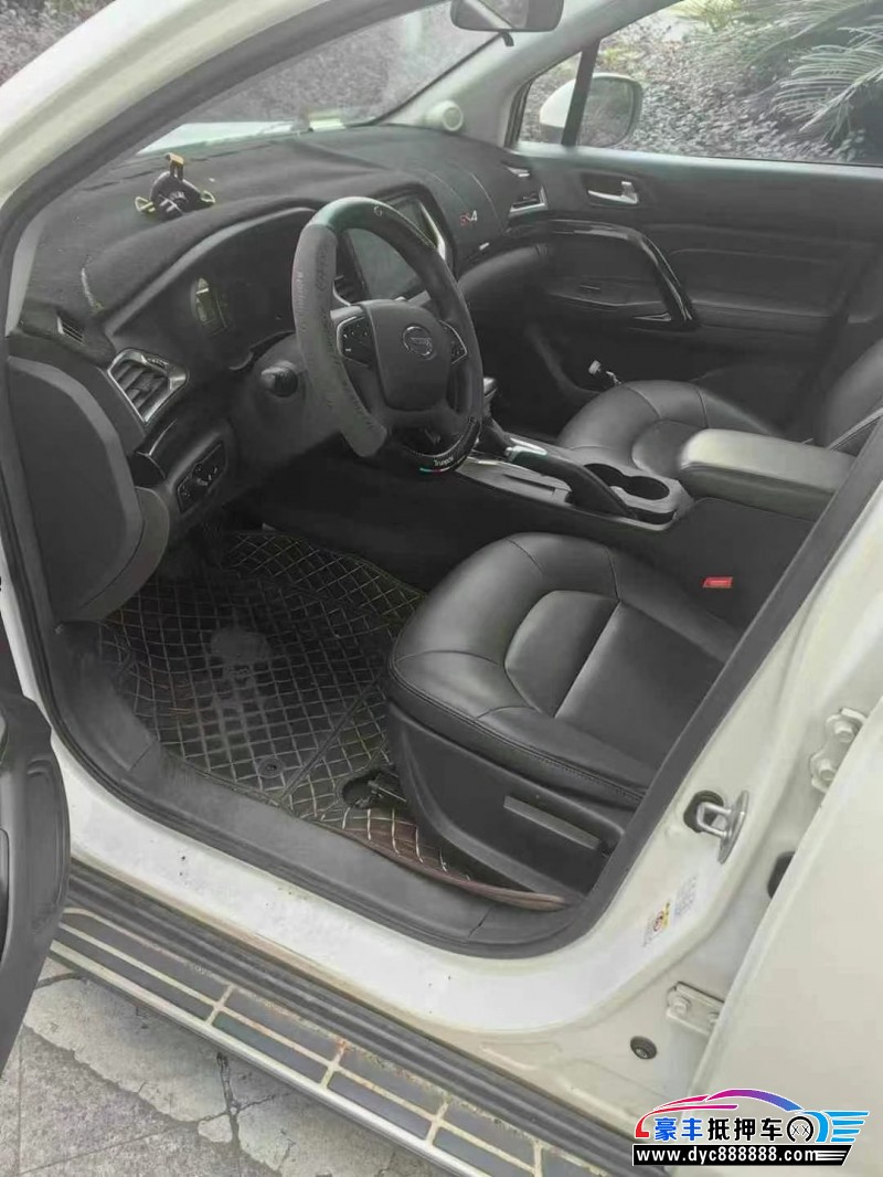 19年传祺GS4轿车抵押车出售