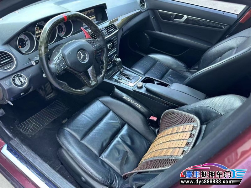 13年奔驰C轿车抵押车出售