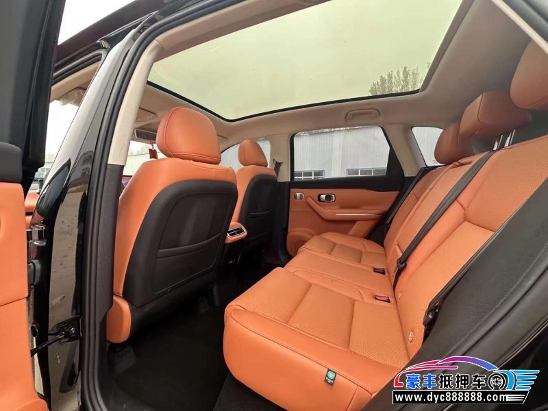 24年零跑C10轿车抵押车出售