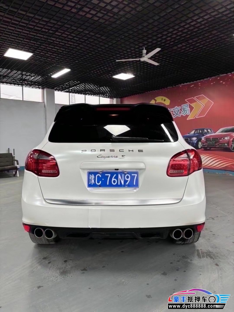 14年保时捷卡宴轿车抵押车出售