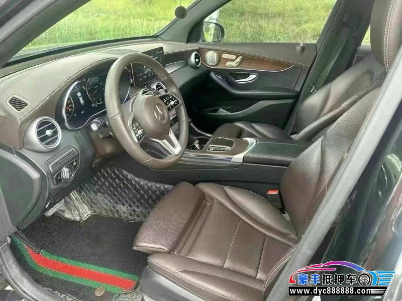 21年奔驰GLC轿车抵押车出售