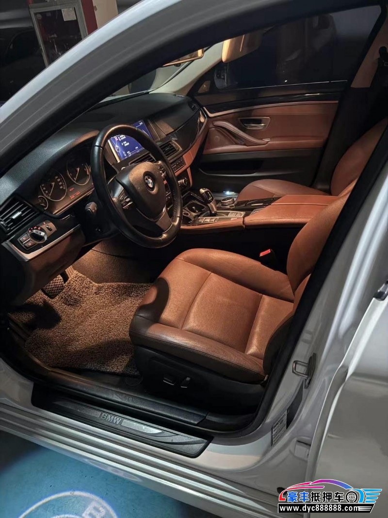 17年宝马5系轿车抵押车出售