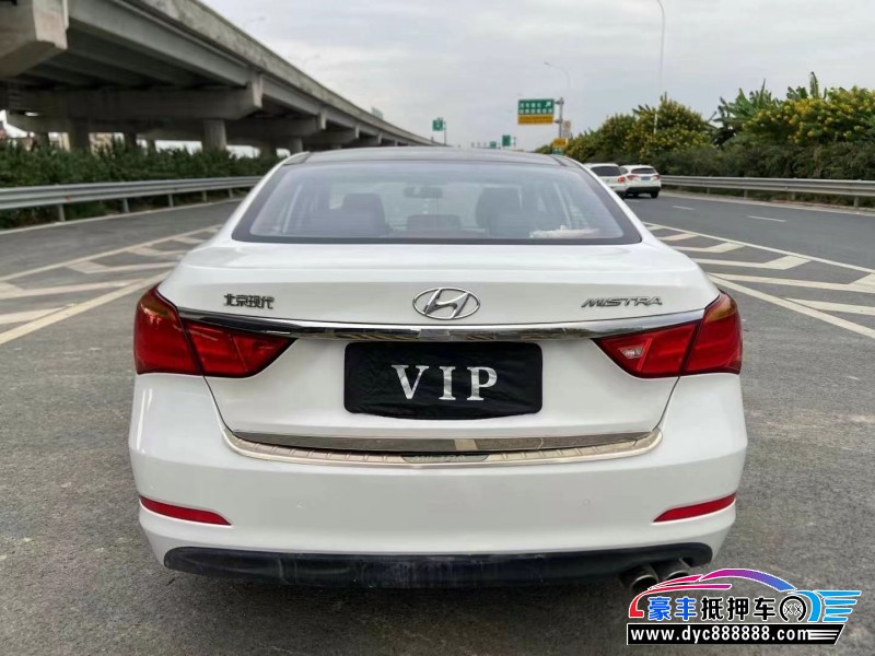 14年现代名图轿车抵押车出售