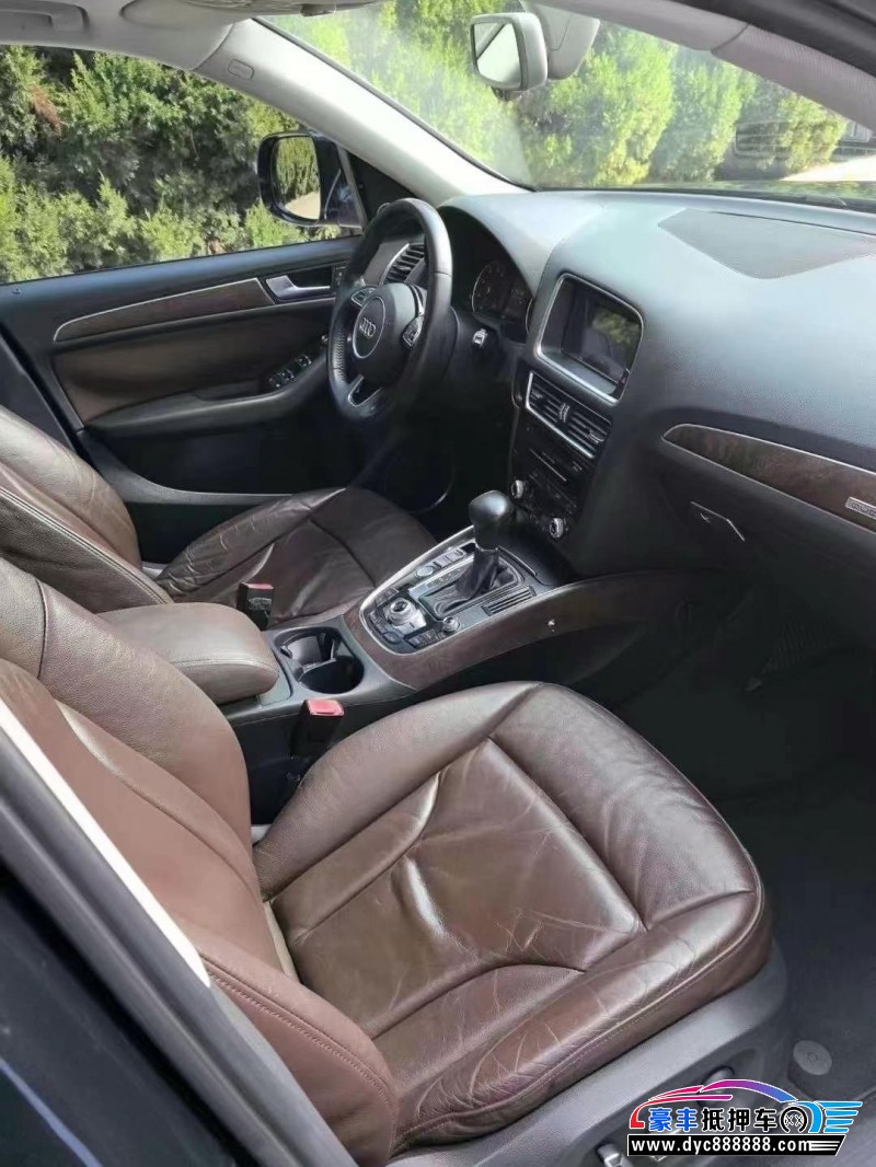 14年奥迪Q5轿车抵押车出售