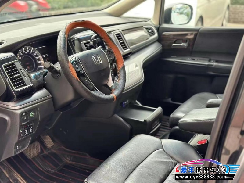 16年本田艾力绅轿车抵押车出售