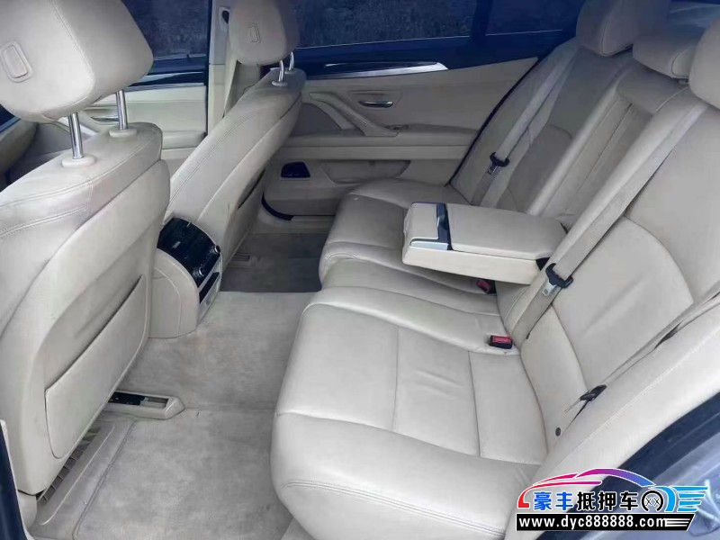 17年宝马5系轿车抵押车出售