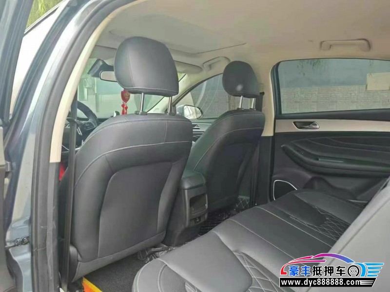 20年奇瑞艾瑞泽轿车抵押车出售