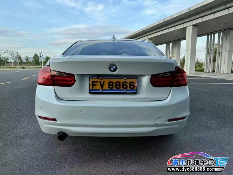 12年宝马3系轿车抵押车出售