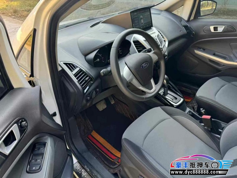 17年福特翼搏轿车抵押车出售