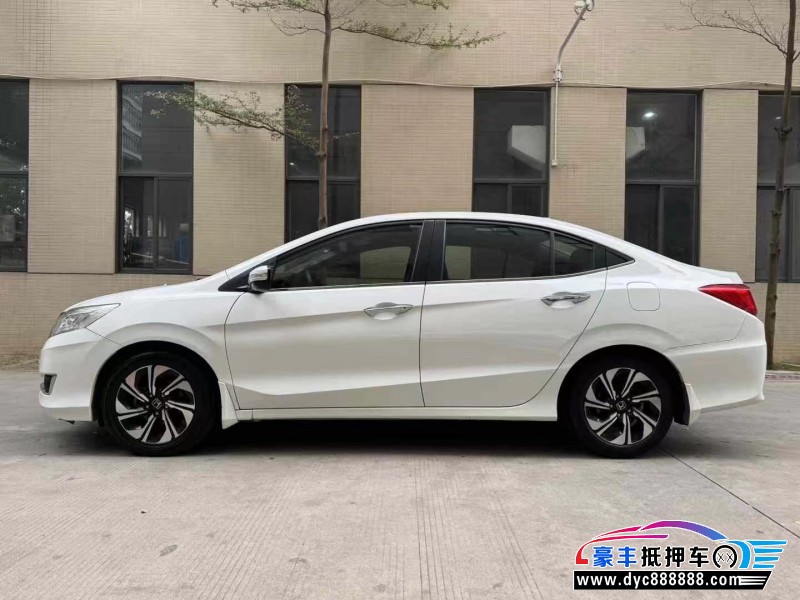 17年本田凌派轿车抵押车出售