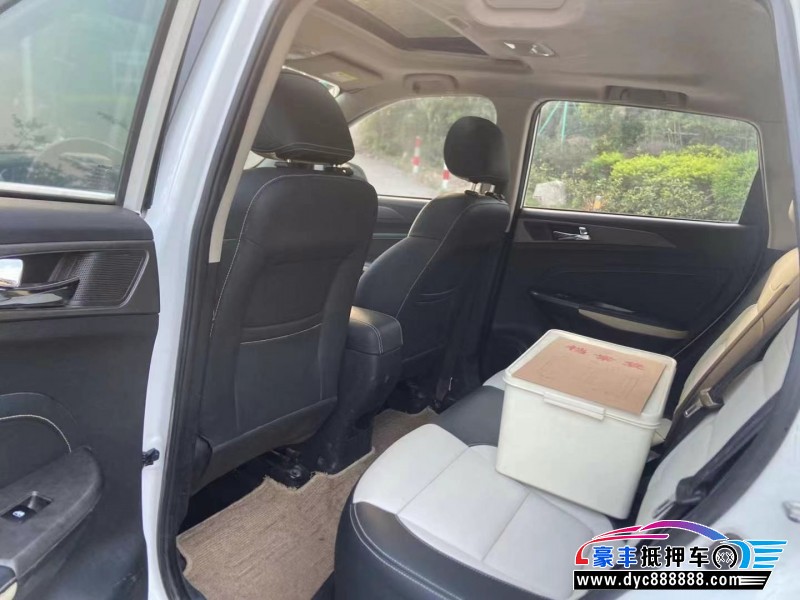 18年长安CS35轿车抵押车出售