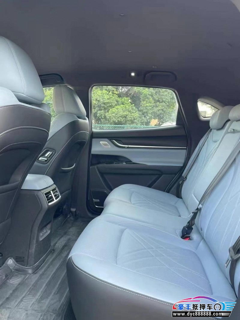 24年奇瑞舒享家轿车抵押车出售