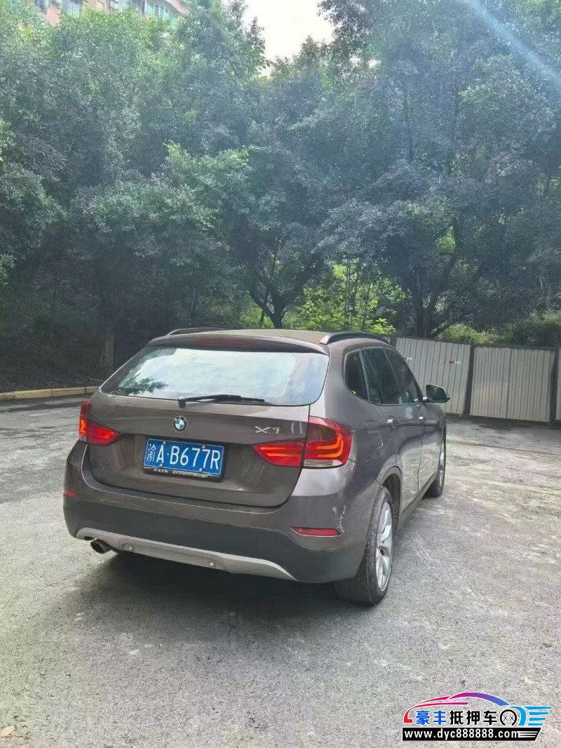 13年宝马X1轿车抵押车出售