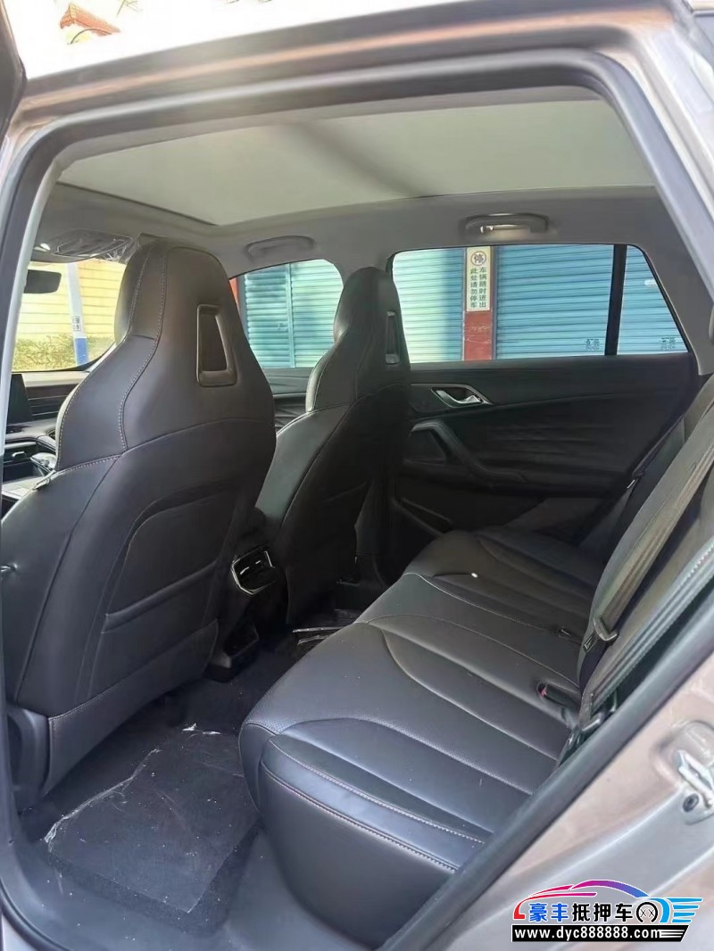 24年荣威ERX5轿车抵押车出售