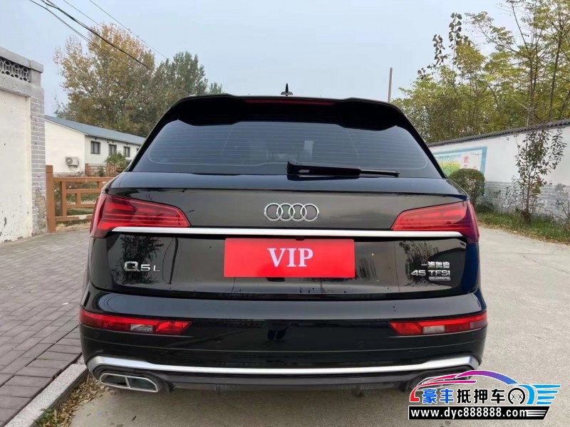22年奥迪Q5轿车抵押车出售