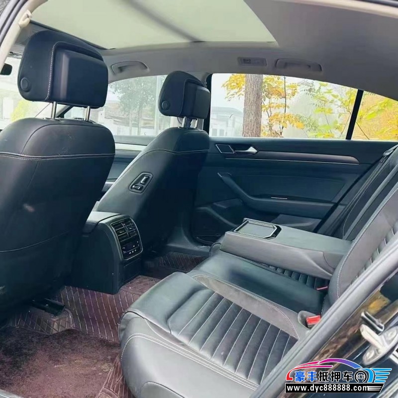 22年大众迈腾轿车抵押车出售