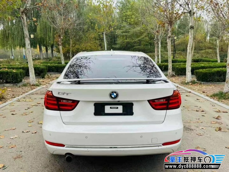 15年宝马3系轿车抵押车出售