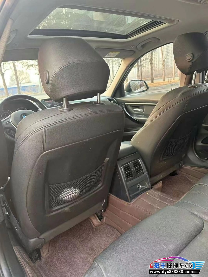 18年宝马3系轿车抵押车出售