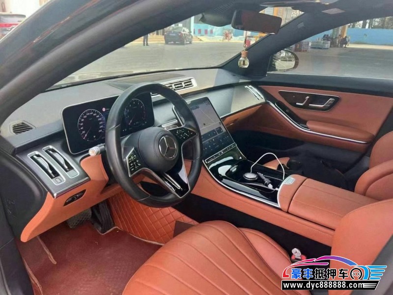 22年奔驰S轿车抵押车出售