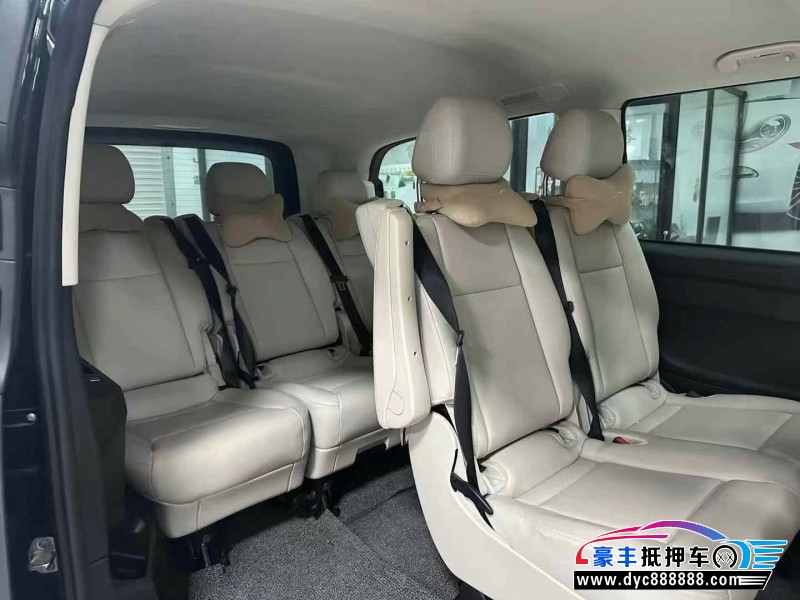 23年奔驰威霆轿车抵押车出售