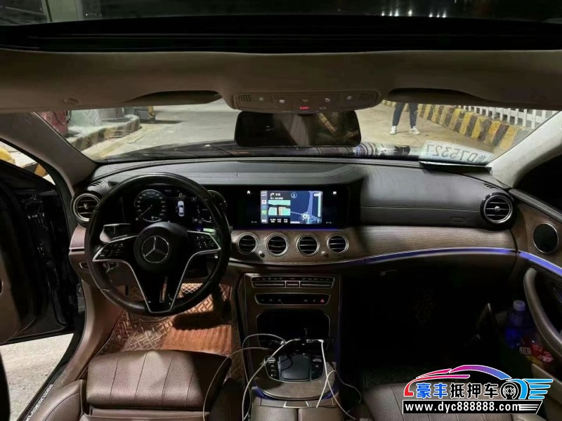 21年奔驰E轿车抵押车出售