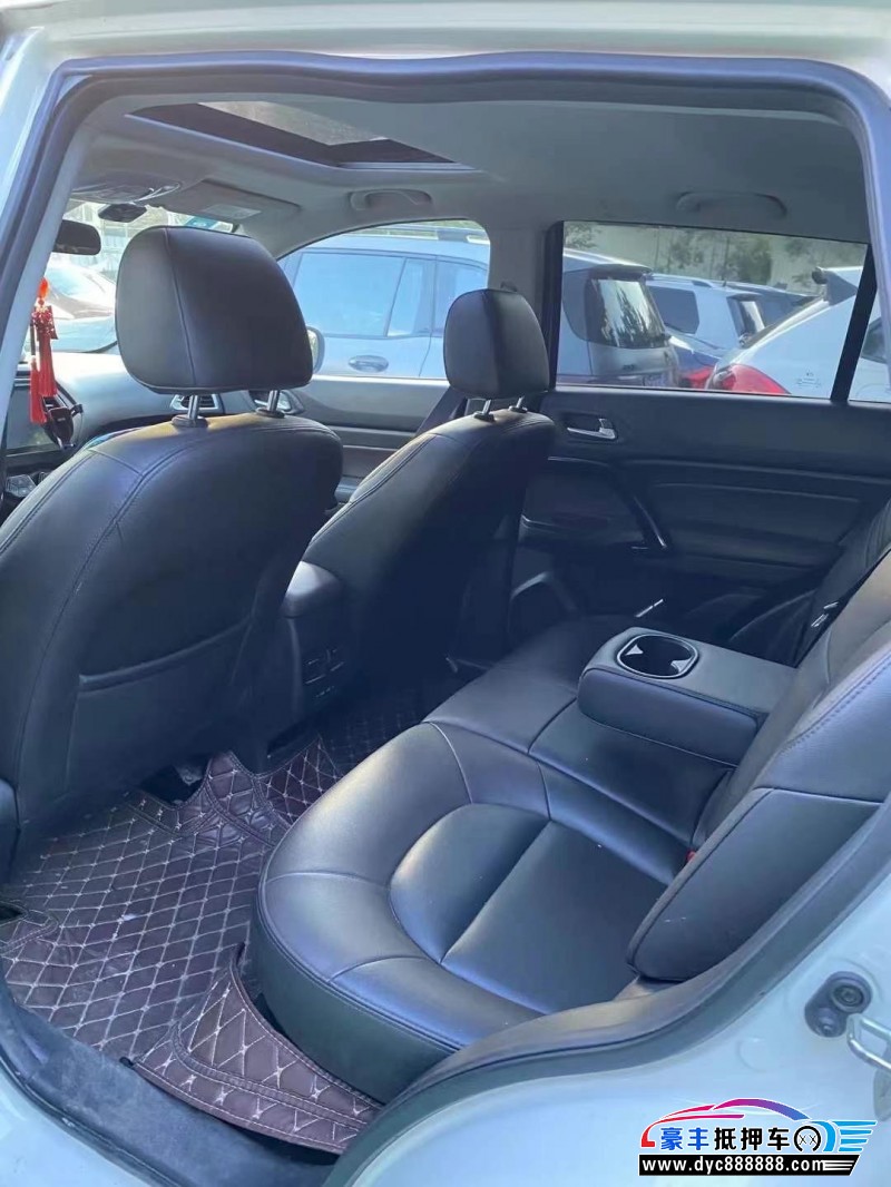 17年传祺GS4轿车抵押车出售