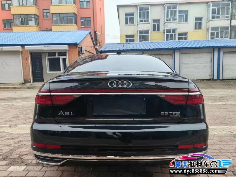 18年奥迪A8L轿车抵押车出售