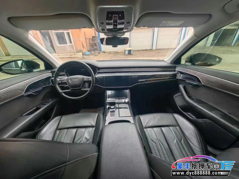 18年奥迪A8L轿车抵押车出售