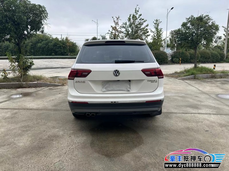 18年大众途观轿车抵押车出售