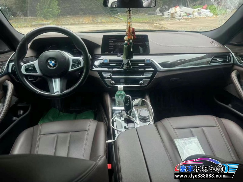 19年宝马5系轿车抵押车出售