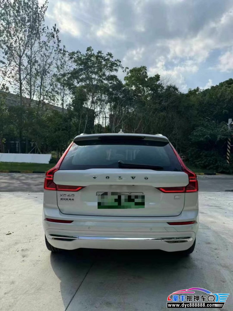 24年沃尔沃XC60轿车抵押车出售