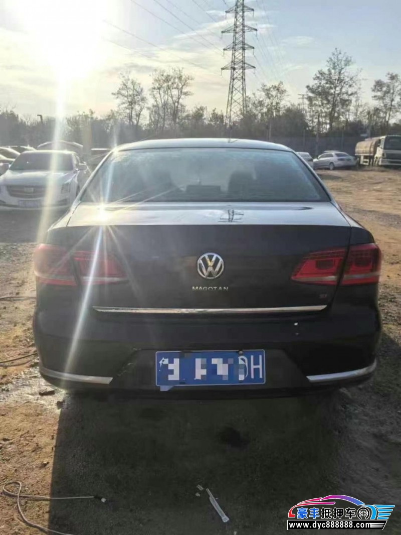 12年大众迈腾轿车抵押车出售