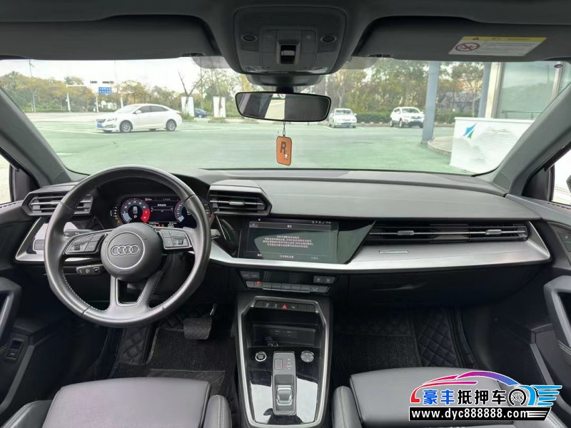 22年奥迪A3轿车抵押车出售