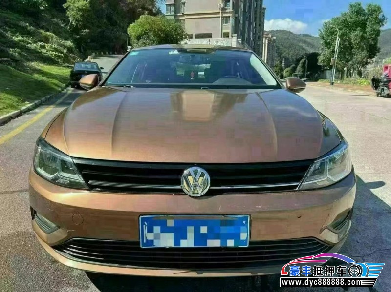 15年大众凌渡轿车抵押车出售