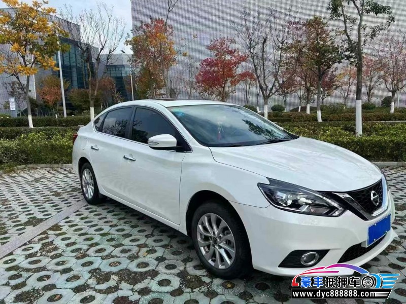 16年日产轩逸轿车抵押车出售