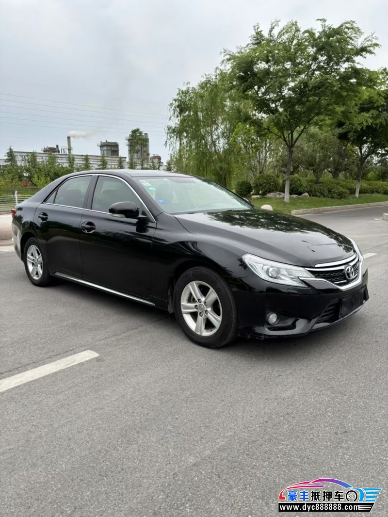 15年丰田锐志轿车抵押车出售
