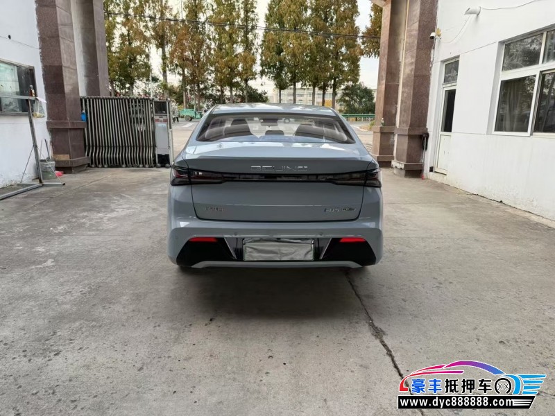 24年北汽新能源EU系列轿车抵押车出售